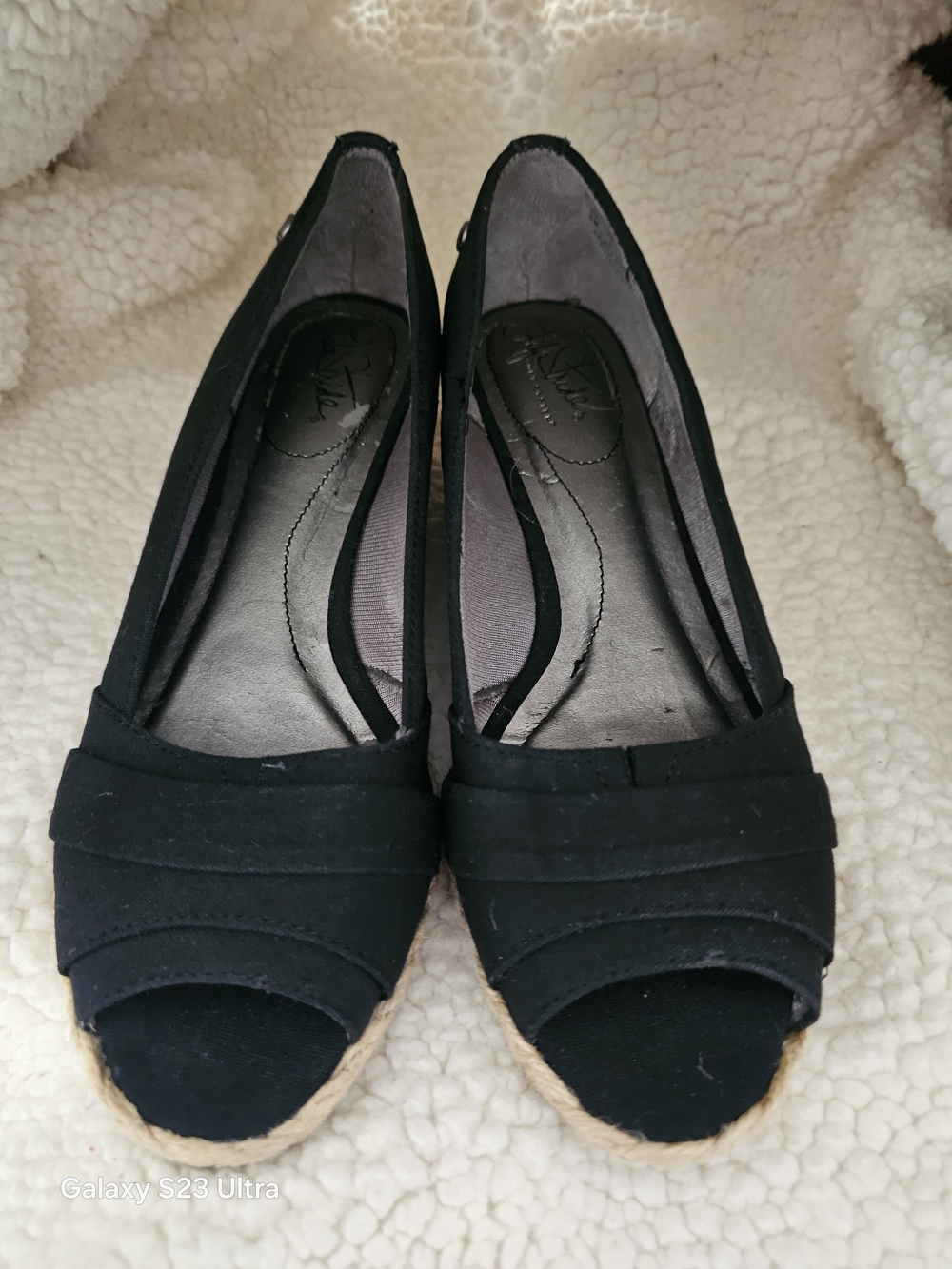 Life Stride Black Slip-On Comfort Shoes